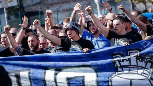 Феновете на Левски изкупиха всички билети за Апоел