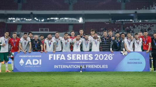 Колко трофея от международни турнири има България?