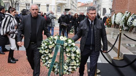 България се сбогува с легендарния Борислав Михайлов