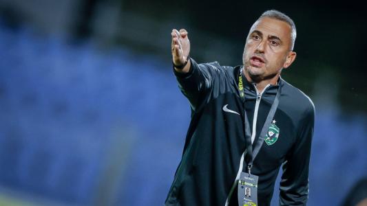 Ивайло Петев поема Ботев Пловдив?