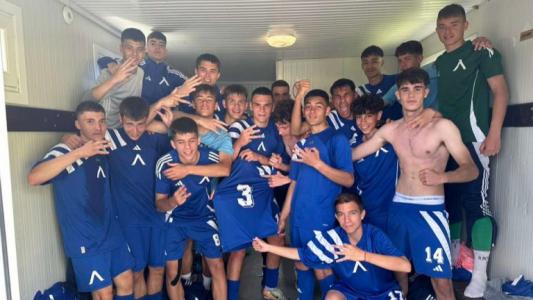 Левски U16 разби връстниците от Етър в Търново