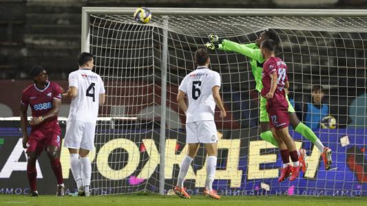 Славия събуди „Надежда“ с едно докосване: Стефанов реши скучния следобед в полза на „белите“