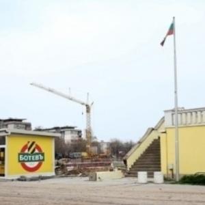 ОФИЦИАЛНО: Утре подновяват строителните дейности на Колежа