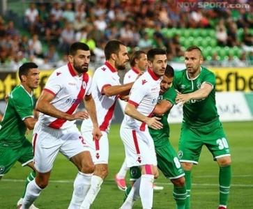 Лудогорец не блесна, но стигна до удобно 1:0 над Жрински
