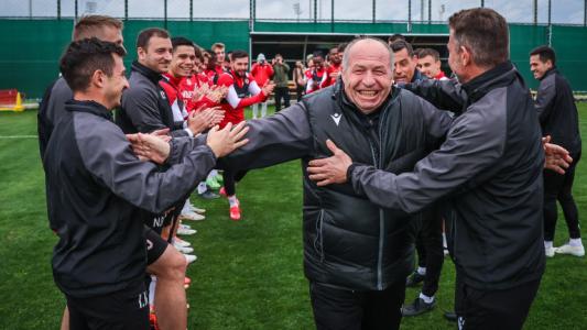 Емблематичният Бай Добри е в болница