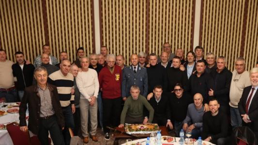 ЦСКА с коледен обяд за ветераните