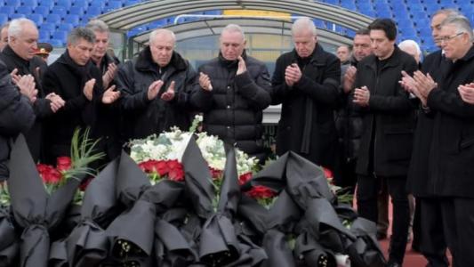 Христо Стоичков: Последно сбогом, Старши! От твоите момчета!