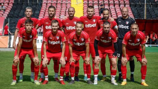 Масово бягство от втородивизионен тим