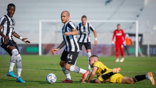 Бивши играчи на ЦСКА отново обличат червения екип?