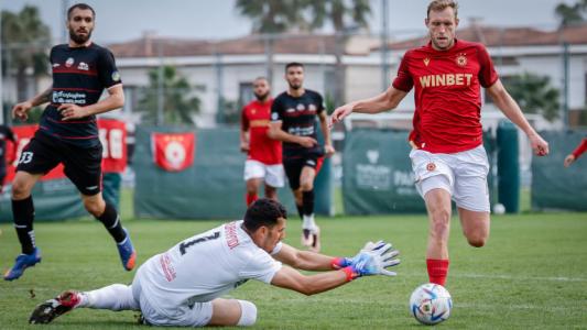 Съгледвач на Йънг Бойс пристигна да гледа ас на ЦСКА