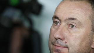 Тече среща между Наско, Мъри и представител на спонсора на Левски 