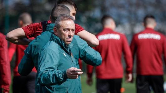 Илиан Илиев ще продължи да бъде национален селекционер и треньор на Черно море