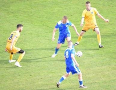 ОБЗОР: Черноморец оцеля от 0:2 срещу Марица в дербито на Югоизток
