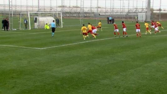 ЦСКА - Трактор 0:0, Естрада повежда атаката