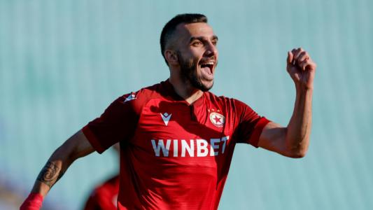 Интерес към Йоанис Питас от още две страни