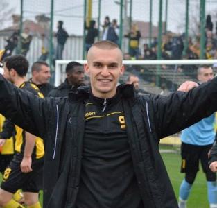 Серкан Юсеин прибира 750 бона