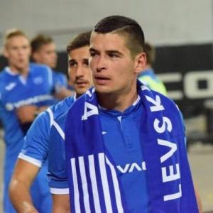 Титуляр в Левски гори и за Дунав