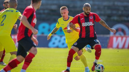 Локомотив (София) - Крумовград 0:0, без попадения на почивката