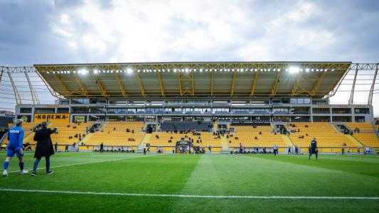 Кметът на Пловдив  подписва договорите за довършването на стадионите на  Ботев и Локомотив