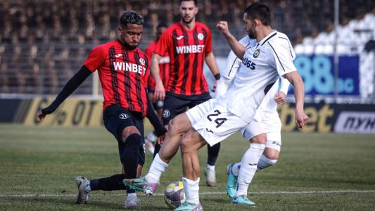 Локомотив Пловдив насочи вниманието към дербито на 