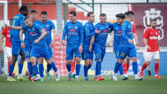 ФИФА с още наказания на Крумовград 