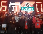 Вижте как Локомотив отпразнува рекордния успех в дербито на Пловдив (ВИДЕО)