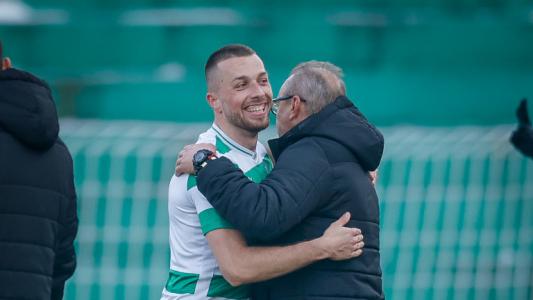 Виктор Попов отново ще играе в България