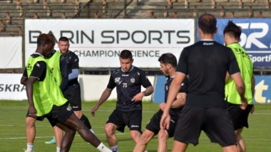 Славия ще се готви в Банско с 26 футболисти