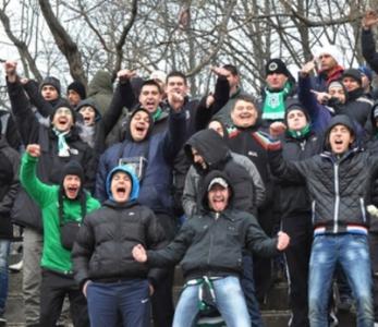 Феновете на Черно море: Футболистите вън, Илиан и юношите да останат