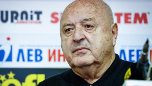 Венци Стефанов: ЦСКА хвърли табладжиите, догодина ще имат много успехи