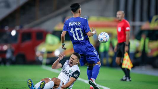 Футболистите на Левски си изкарват картони прекалено лесно