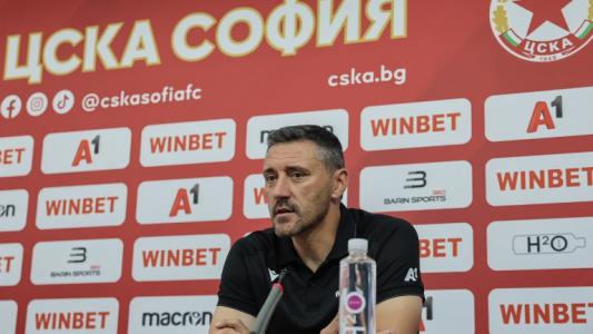 Душан Керкез застава пред медиите в петък
