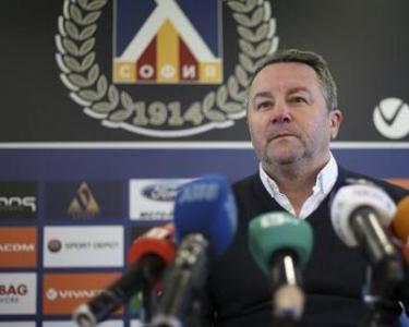 ИЗВЪНРЕДНО: Левски са във финални преговори със Славиша Стоянович