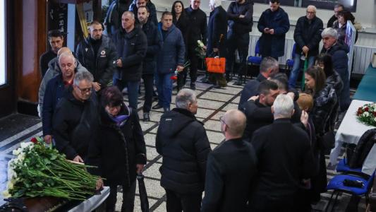 ЦСКА изпрати легендата Георги Велинов