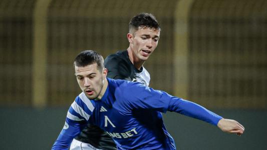 Левски - Локо (Пд) 1:0, минимален аванс за 