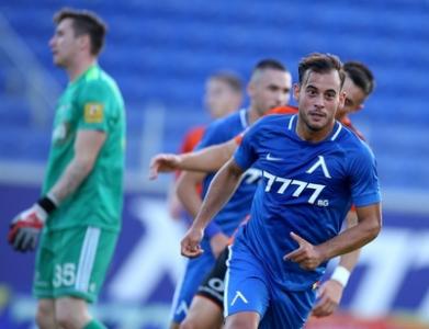 НА ЖИВО В NOVSPORT: АЕК Ларнака - Левски 0:0, Алар пропусна сам срещу вратаря