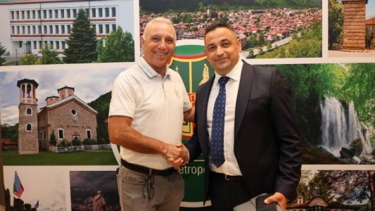 Етрополе открива Зала на „Спортната история“ с кът на Христо Стоичков