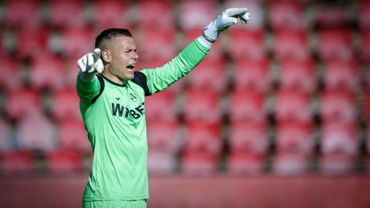 Три клуба от Полша следят вратаря на Локомотив Пловдив