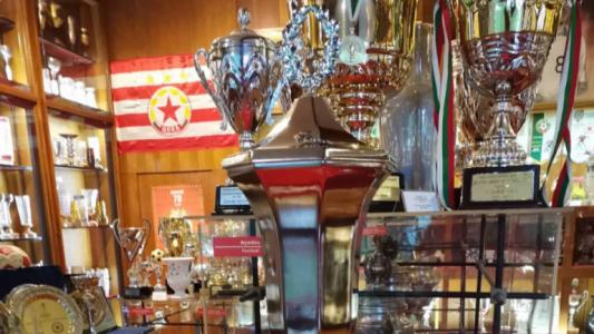 Известен фен на ЦСКА дари цялата си колекция за новия музей на клуба