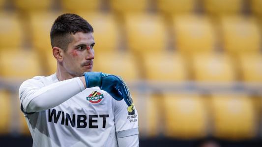 Фенът, хвърлил бутилка по Наумов, пропищя: Не съм хвърлял бутилка, това е недоразумение