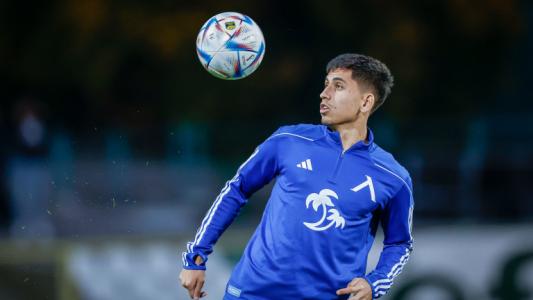 Левски поздрави Асен Митков