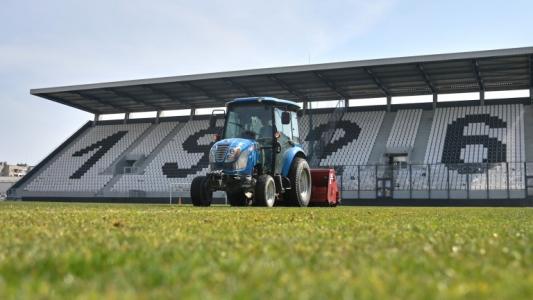 Локомотив Пловдив започна частична регенерация на терените на 