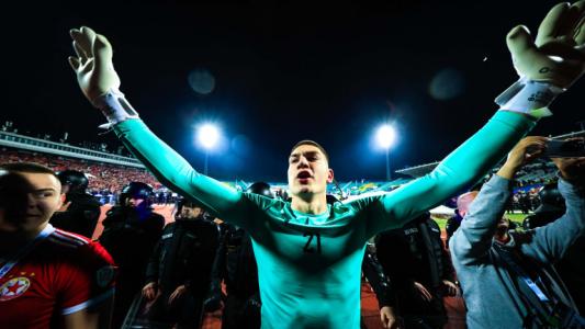 ЦСКА връзва Лапоухов с нов договор