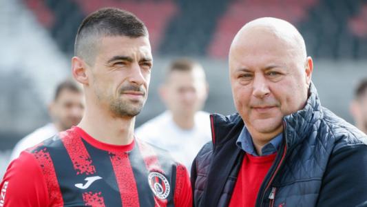 Официално: Локомотив (София) се раздели със Симеон Мечев