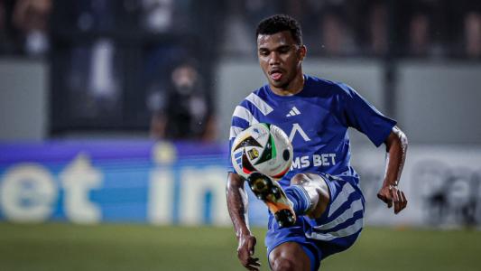 Левски започна преговорите за новия договор на Майкон