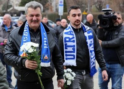 Синът на Батков към 