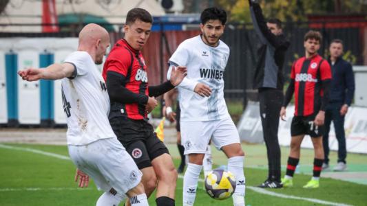 Ботев Враца постигна минимална победа над Локомотив София