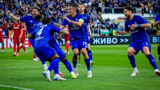 Фенове на ЦСКА: До скоро с Украйна, а днес Левски-Бостанджиев-Москва