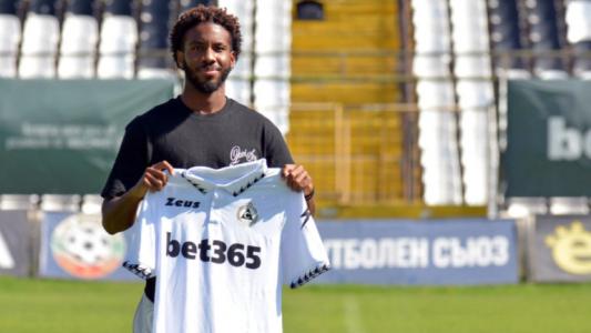 Левски се прицели в защитник на Славия