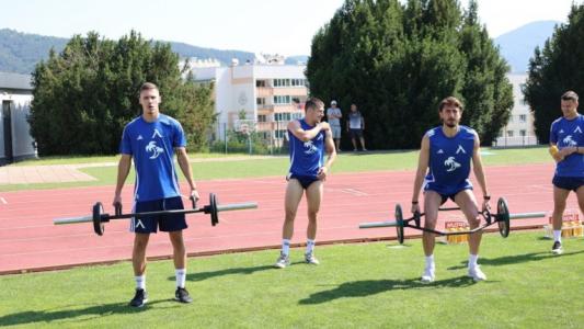 Левски залага на физическата подготовка в Правец 